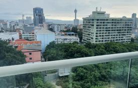 Apartment – Pattaya, Chonburi, Thailand for $200,000