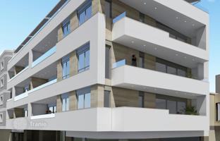 2-bedroom apartment 80 m² in Torrevieja for 275,000 €