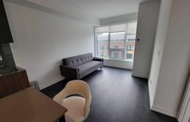 Apartment – College Street, Old Toronto, Toronto,  Ontario,   Canada for C$1,226,000
