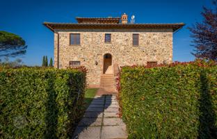 6-bedroom country house 411 m² in Cortona for 980,000 €
