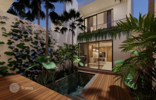 2-bedroom villa 112 m² in Balangan beach for $210,000