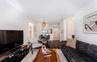 8-bedroom apartment in Redpath Avenue for C$1,151,000