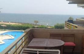 Four-room apartment on the beachfront in Mil Palmeras, Costa Blanca, Spain for 183,000 €