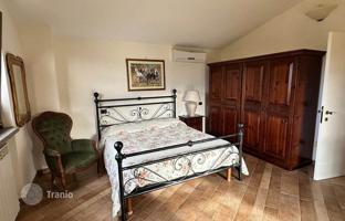 2-bedroom villa 125 m² in Orbetello for 830,000 €
