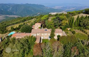 12-bedroom country house 944 m² in Pomarance for 2,500,000 €