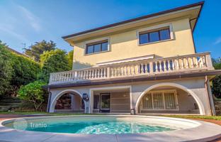 4-bedroom villa in Stresa for 1,050,000 €