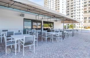 2-bedroom apartments in condo 111 m² in South Ocean Drive for $610,000
