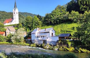 2-bedroom cottage 175 m² in Idrija for 259,000 €