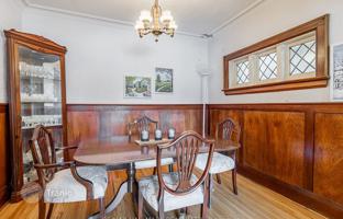 10-bedroom house in Hillsdale Avenue East for C$2,058,000