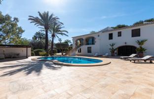 6-bedroom villa 373 m² in Javea (Xabia) for 1,250,000 €