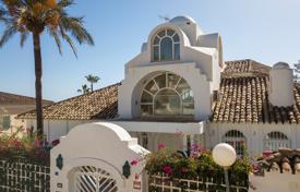 Villa for sale in Riviera del Sol for 2,200,000 €