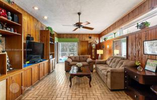 4-bedroom house 381 m² in Miami for $1,850,000