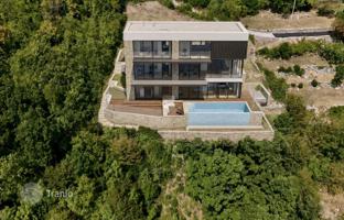 Land plot 1,089 m² in Primorje-Gorski Kotar County for 229,000 €