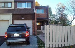 8-bedroom townhouse in Scarborough for C$1,093,000