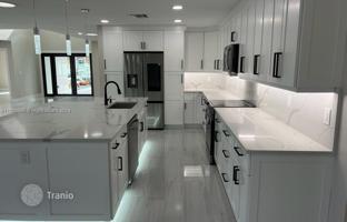 5-bedroom house 595 m² in Fort Myers for $1,599,000