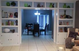 Townhome – Fort Lauderdale, Florida, USA for $475,000