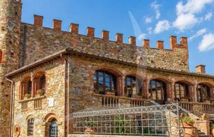 Villa 1,000 m² in Bucine for 2,800,000 €