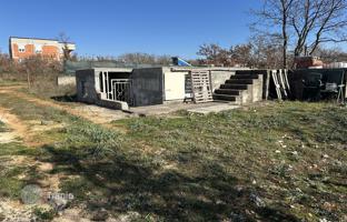 Land plot 720 m² in Zadar County for 100,000 €