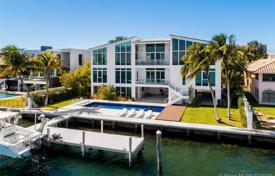Modern villa with a pool, a private dock, a jacuzzi, a garage and a terrace, Coral Gabes, USA for 9,311,000 €
