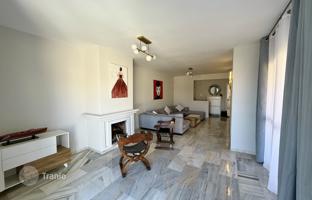 Renovated three-bedroom penthouse with beautiful views in Bel Air, Malaga, Spain for 399,000 €