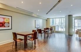 Apartment – York Street, Old Toronto, Toronto,  Ontario,   Canada for C$755,000
