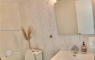 3-bedroom apartments in condo 148 m² in North Miami Beach for $550,000