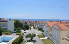 Bright apartment with sea views in a residence with a swimming pool, Sithonia, Greece for 150,000 €