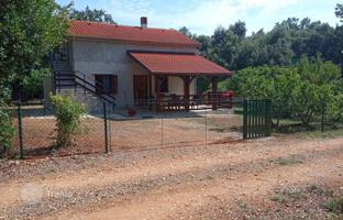 2-room house 56 m² in Šegotići for 220,000 €