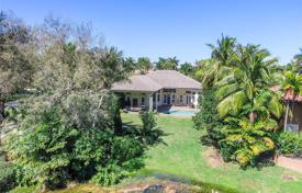 6-bedrooms townhome 413 m² in Coral Springs, USA for $1,475,000
