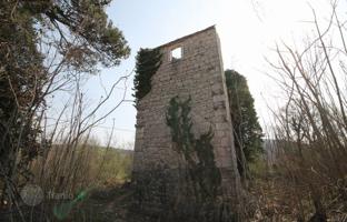 Land plot 24,602 m² in Split-Dalmatia County for 295,000 €