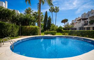 4-bedroom townhouse 330 m² in Marbella for 1,695,000 €