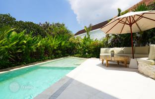 5-bedroom villa 450 m² in Tibubeneng for $750,000