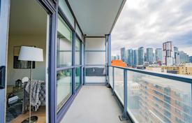 Apartment – Simcoe Street, Old Toronto, Toronto,  Ontario,   Canada for C$826,000