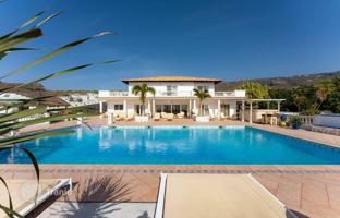 11-bedroom villa 769 m² in Adeje for 3,800,000 €