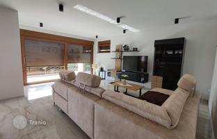 4-bedroom mansion 275 m² in Malinska for 1,430,000 €