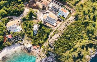 Land plot 400 m² in Reževići for 286,000 €