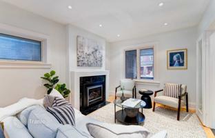 7-bedroom house in Old Toronto for C$2,209,000