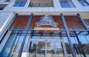 2-bedroom apartment in Front Street West for C$857,000
