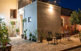 Traditional two-storey house in Chania, Crete, Greece for 220,000 €