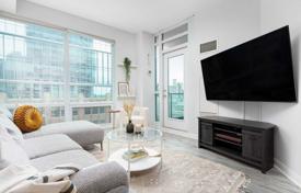 Apartment – Fleet Street, Old Toronto, Toronto,  Ontario,   Canada for C$927,000