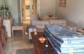 Apartments with pools for sale in Puerto Banús. Two-bedroom apartment in a complex with pool and garden in the center of Puerto Banus, Costa del Sol Apartments with pools for sale in Puerto Banús. Two-bedroom apartment in a complex with pool and garden in the center of Puerto Banus, Costa del Sol
