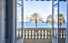Classic apartment with a sea view on Promenade des Anglais, Nice, France for 790,000 €