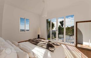 6-bedroom villa 547 m² in Benahavis for 2,695,000 €