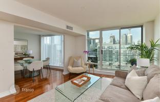 6-bedroom apartment in Queens Quay West for C$1,054,000