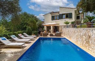 4-bedroom villa 354 m² in Calvia for 2,595,000 €