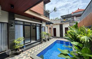 3-bedroom villa 160 m² in Kerobokan for $305,000