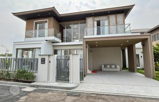 5-bedroom villa 310 m² in Pattaya for $504,000