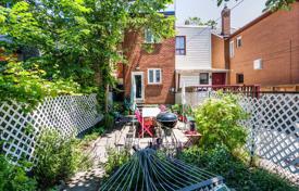 Terraced house – Claremont Street, Old Toronto, Toronto,  Ontario,   Canada for C$1,632,000