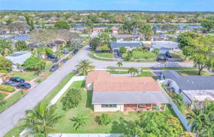 3-bedroom house 238 m² in Pembroke Pines for $675,000
