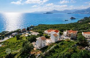 Land plot 445 m² in Blizikuće for 180,000 €